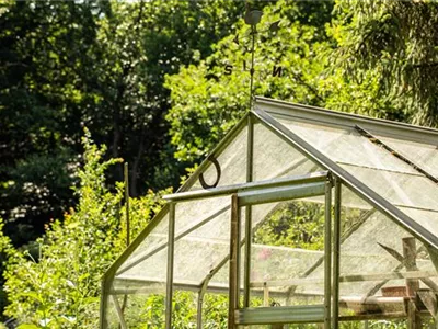 Kleine Gewächshäuser für kleine Gärten